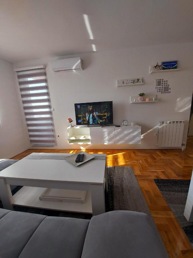 Apartman Victoria Lukavica المظهر الخارجي الصورة